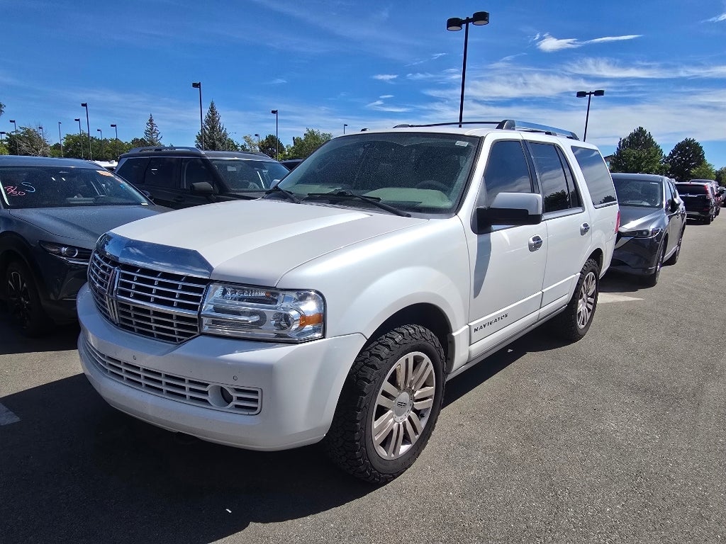 2013 Lincoln Navigator Base