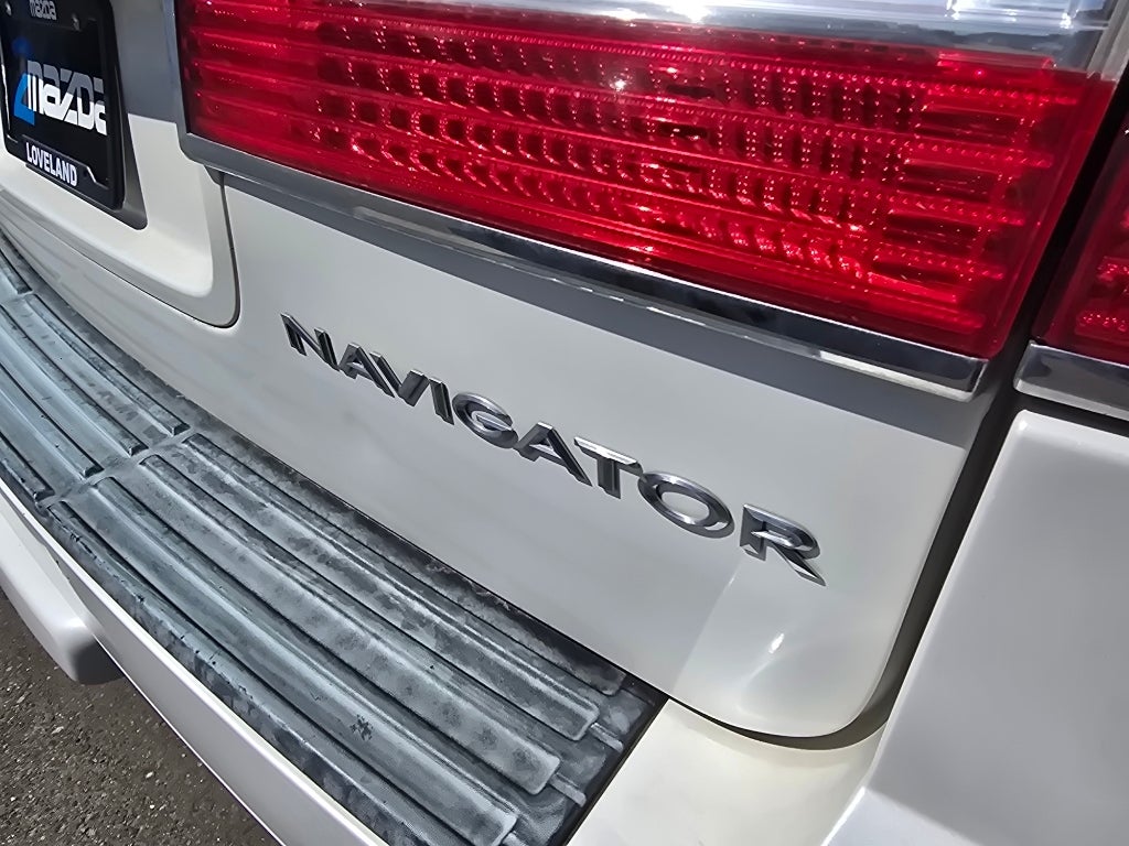 2013 Lincoln Navigator Base