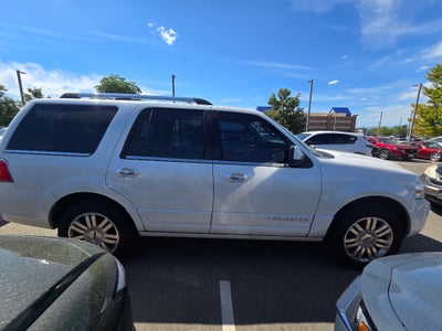 2013 Lincoln Navigator Base