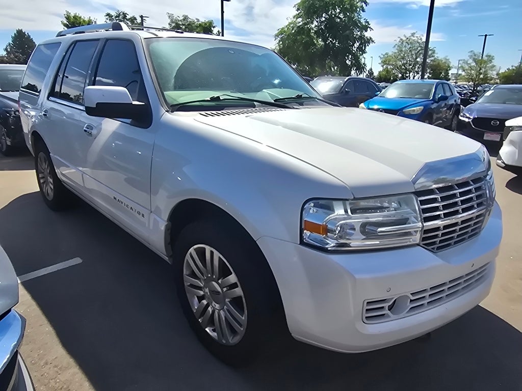 2013 Lincoln Navigator Base