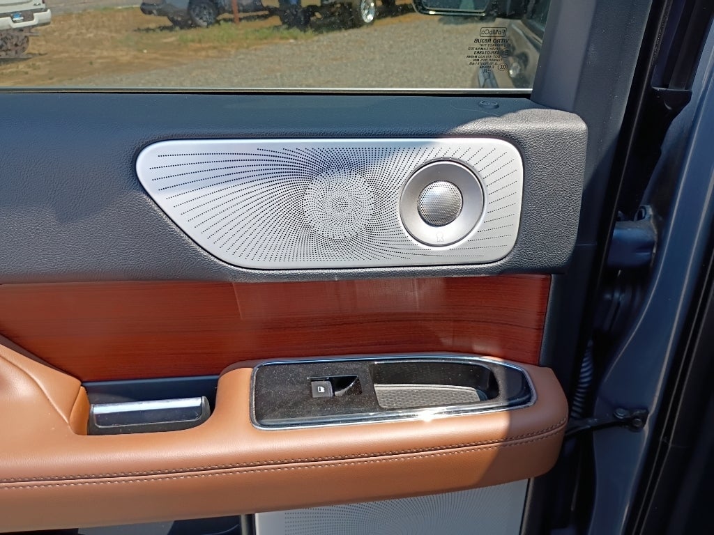 2022 Lincoln Navigator L Reserve