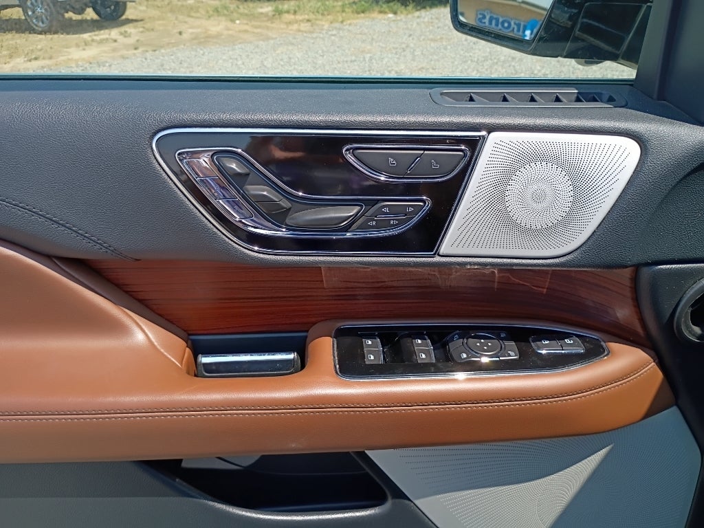 2022 Lincoln Navigator L Reserve