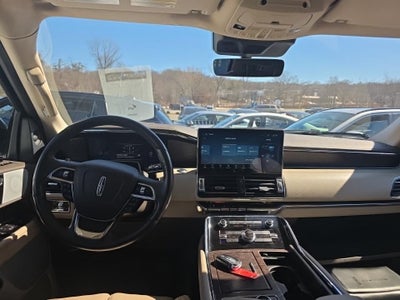 2022 Lincoln Navigator L Reserve
