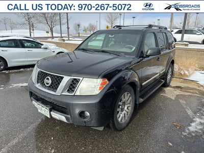 2010 Nissan Pathfinder LE