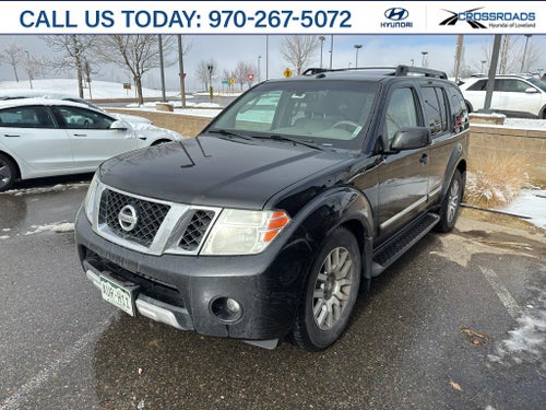 2010 Nissan Pathfinder LE