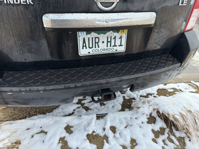 2010 Nissan Pathfinder LE