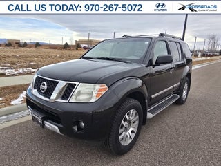 2010 Nissan Pathfinder LE