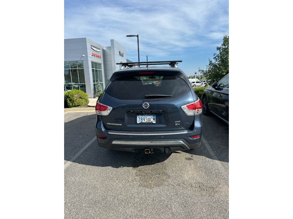 2014 Nissan Pathfinder SV