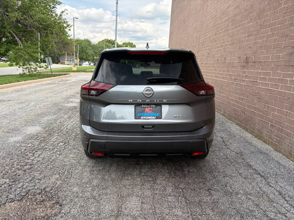 2024 Nissan Rogue SV