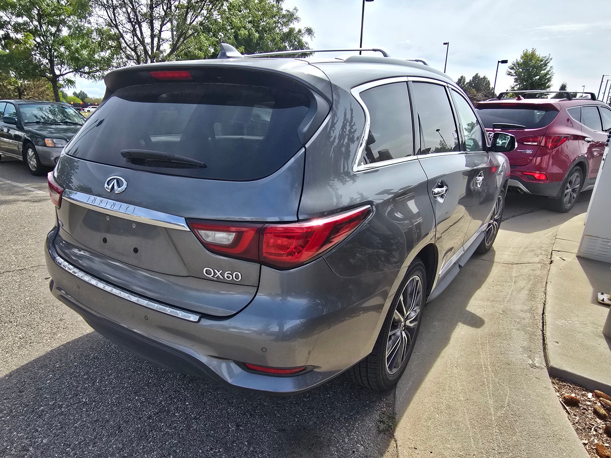 2019 INFINITI QX60 LUXE