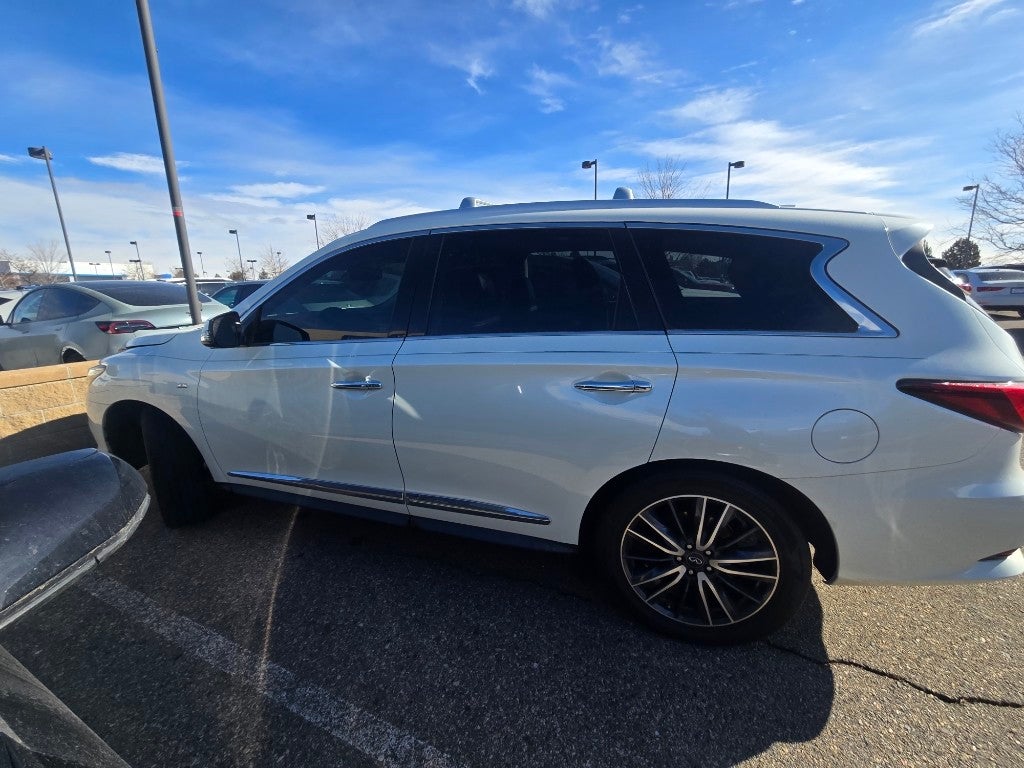 2019 INFINITI QX60 LUXE