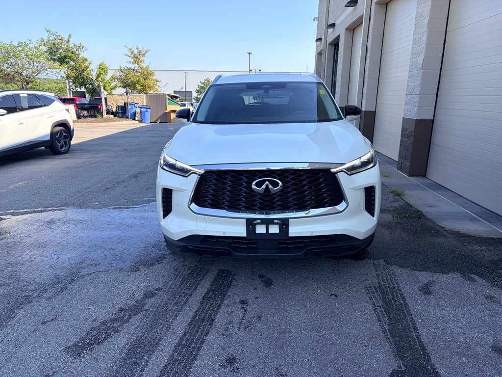 2024 INFINITI QX60 LUXE
