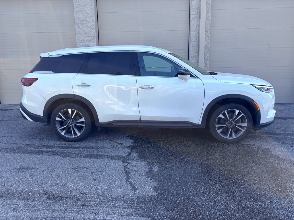 2024 INFINITI QX60 LUXE