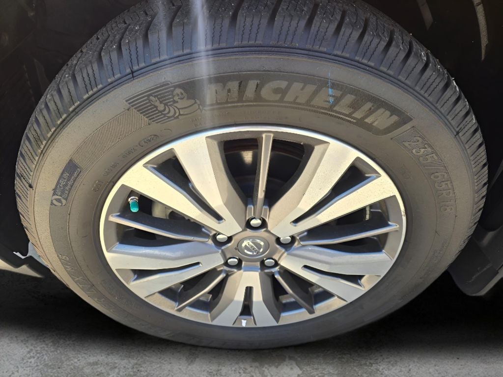 2018 Nissan Pathfinder SL