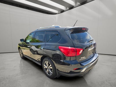 2018 Nissan Pathfinder SL