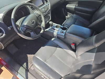 2017 Nissan Pathfinder SL
