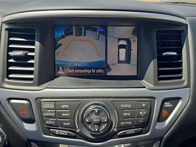 2017 Nissan Pathfinder SL