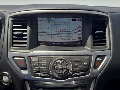 2017 Nissan Pathfinder SL
