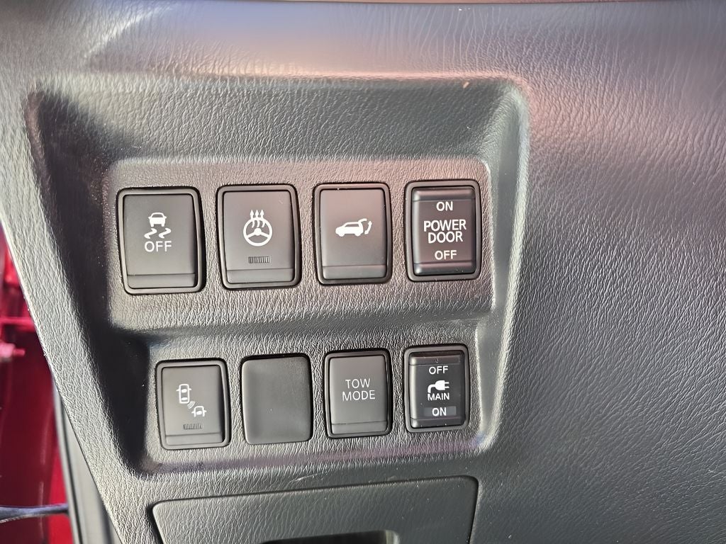 2017 Nissan Pathfinder SL