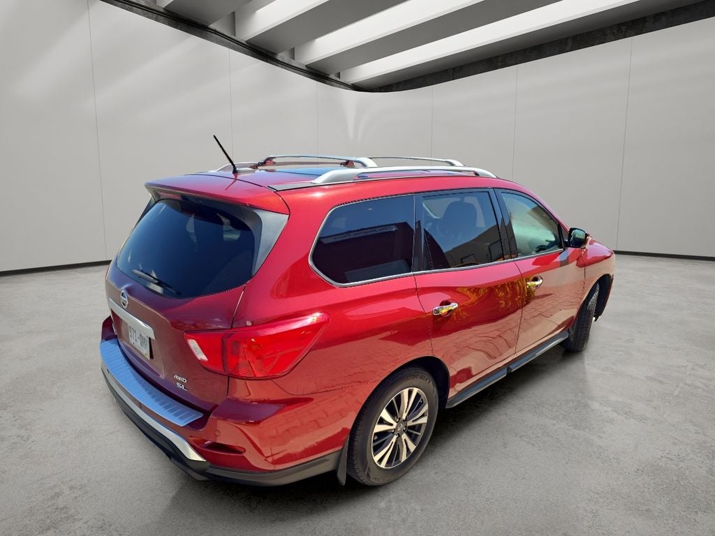 2017 Nissan Pathfinder SL