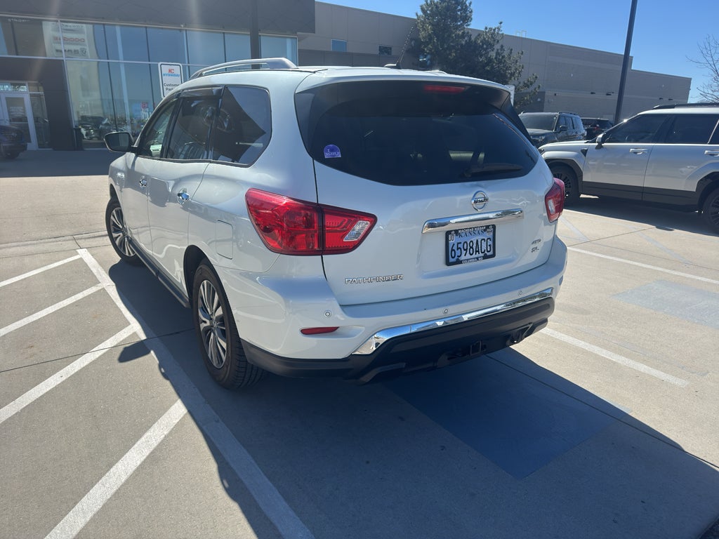 2018 Nissan Pathfinder SL