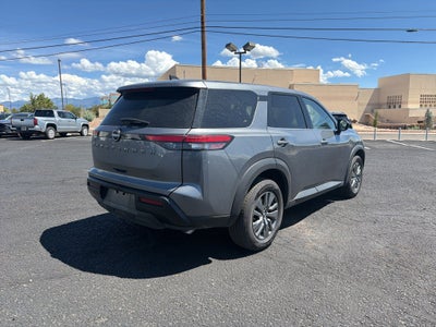 2026 Nissan Pathfinder S