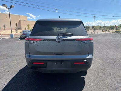 2026 Nissan Pathfinder S