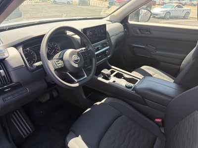 2026 Nissan Pathfinder S