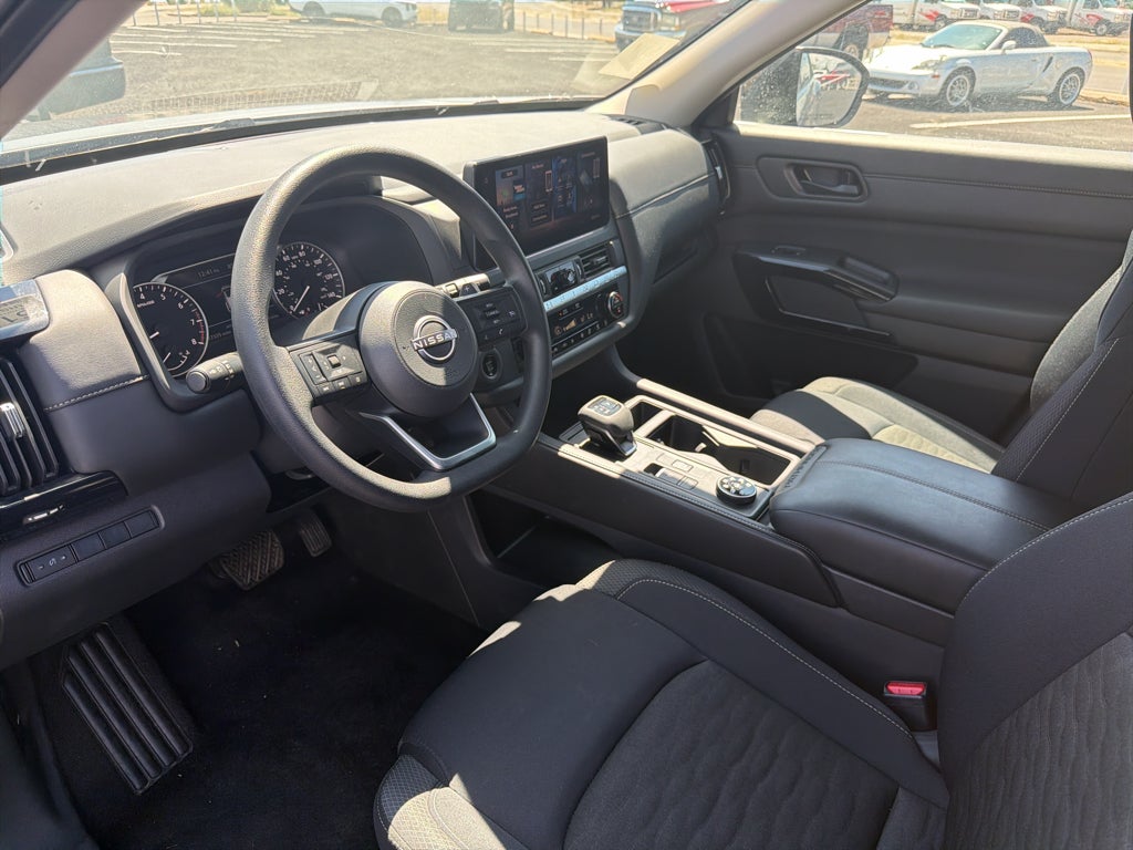 2026 Nissan Pathfinder S