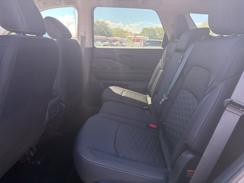 2026 Nissan Pathfinder S