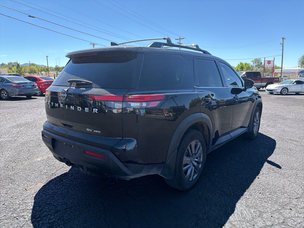 2023 Nissan Pathfinder SV