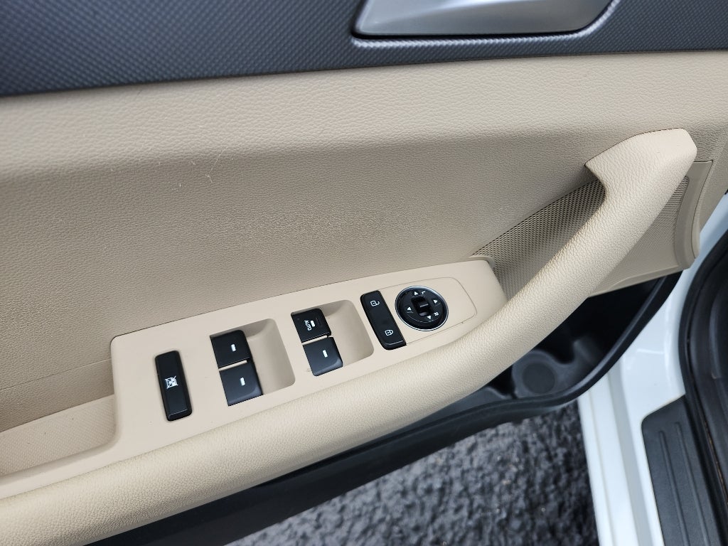 2016 Hyundai Sonata 2.4L SE