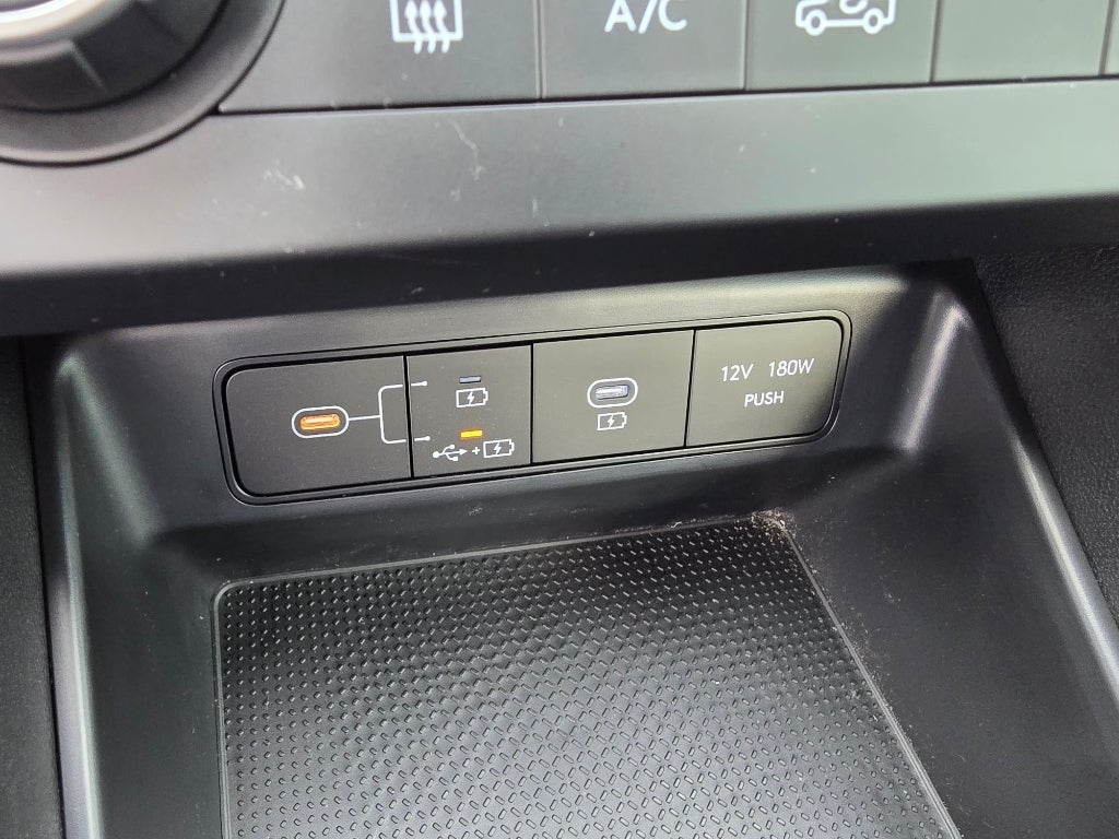 2026 Hyundai Santa Cruz SE
