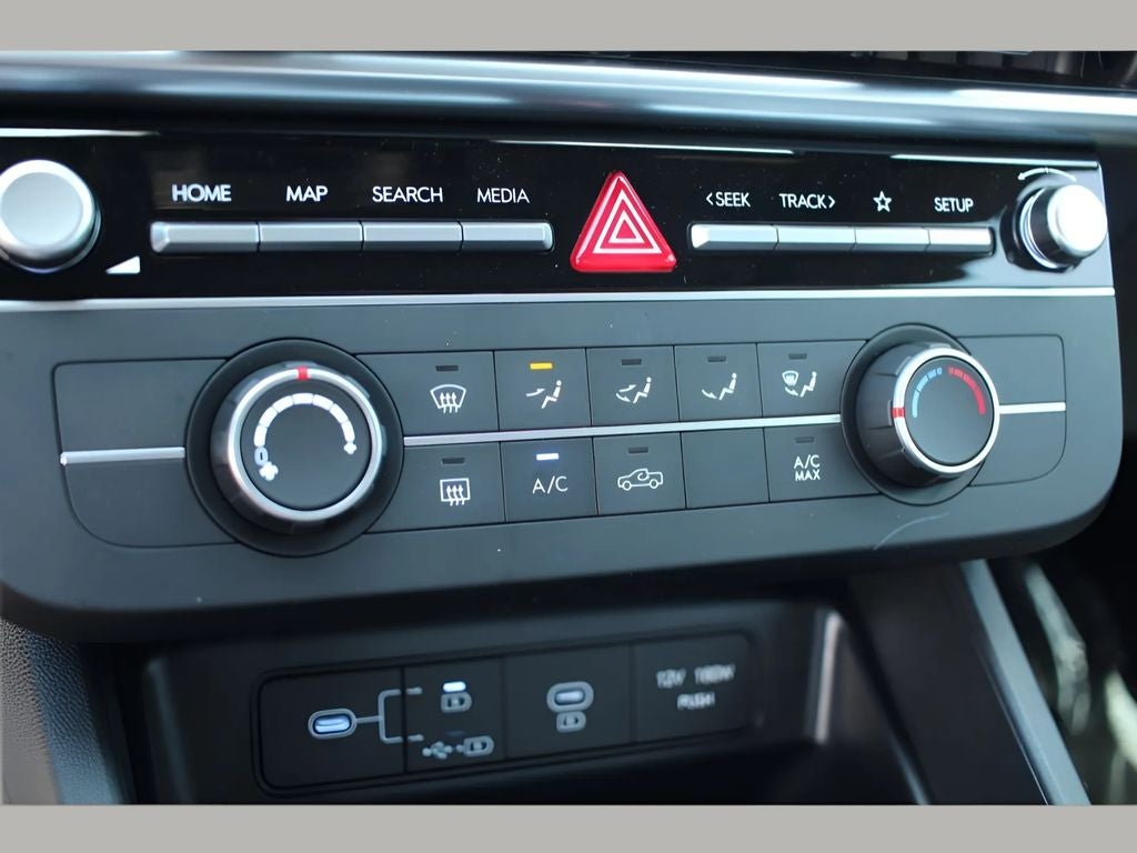 2025 Hyundai Santa Cruz SE