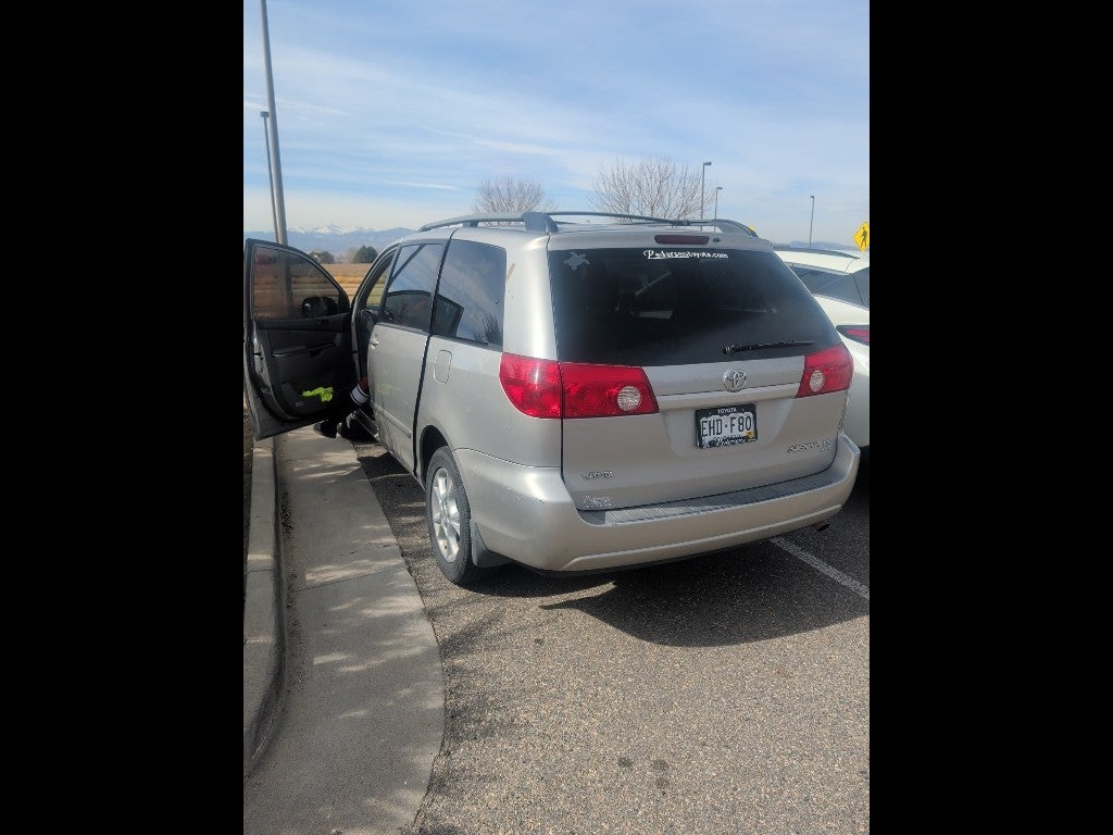 2006 Toyota Sienna LE