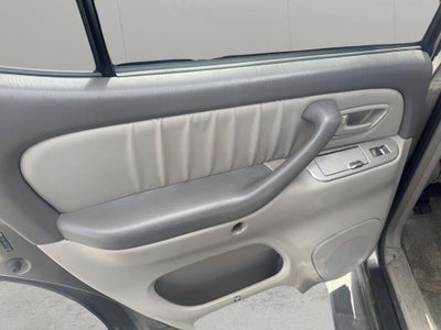 2005 Toyota Sequoia Limited