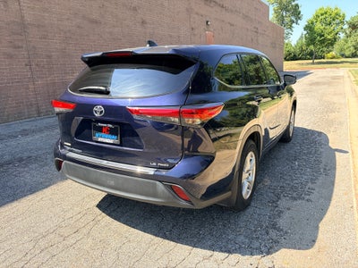 2022 Toyota Highlander LE