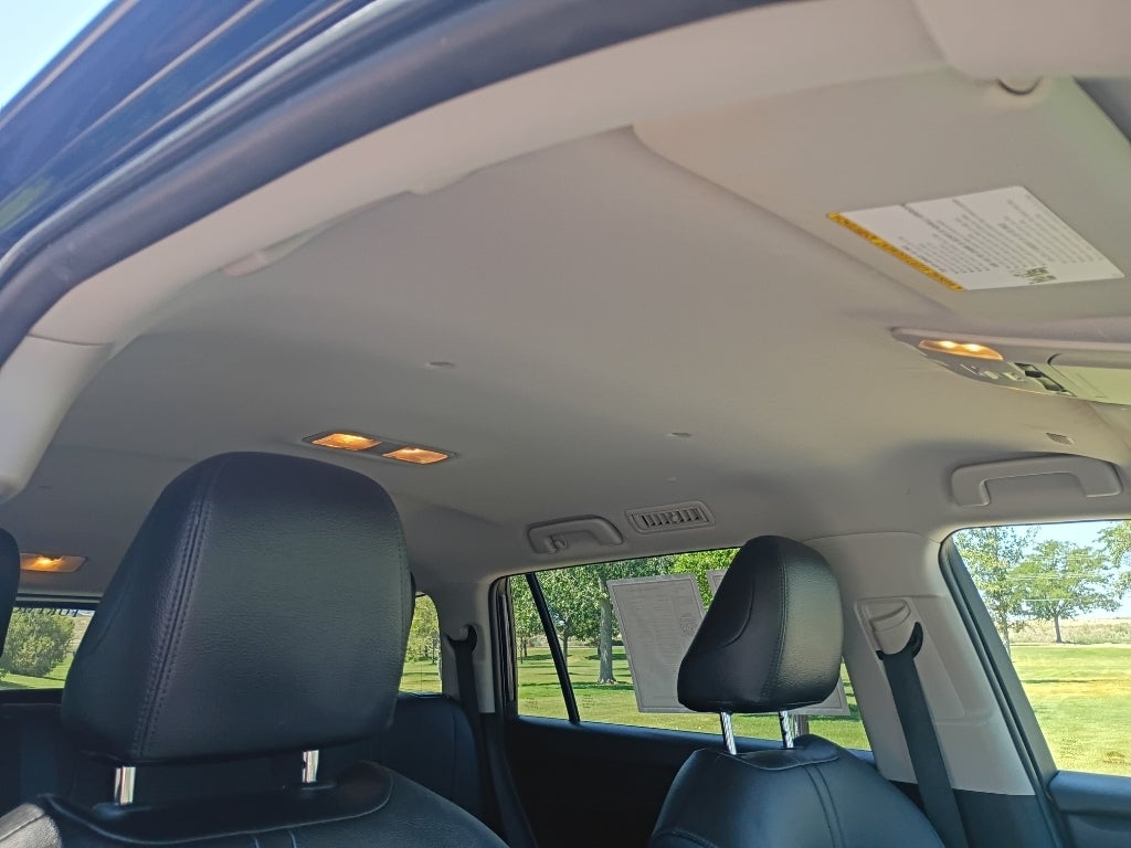 2020 Toyota Highlander LE