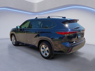 2020 Toyota Highlander LE