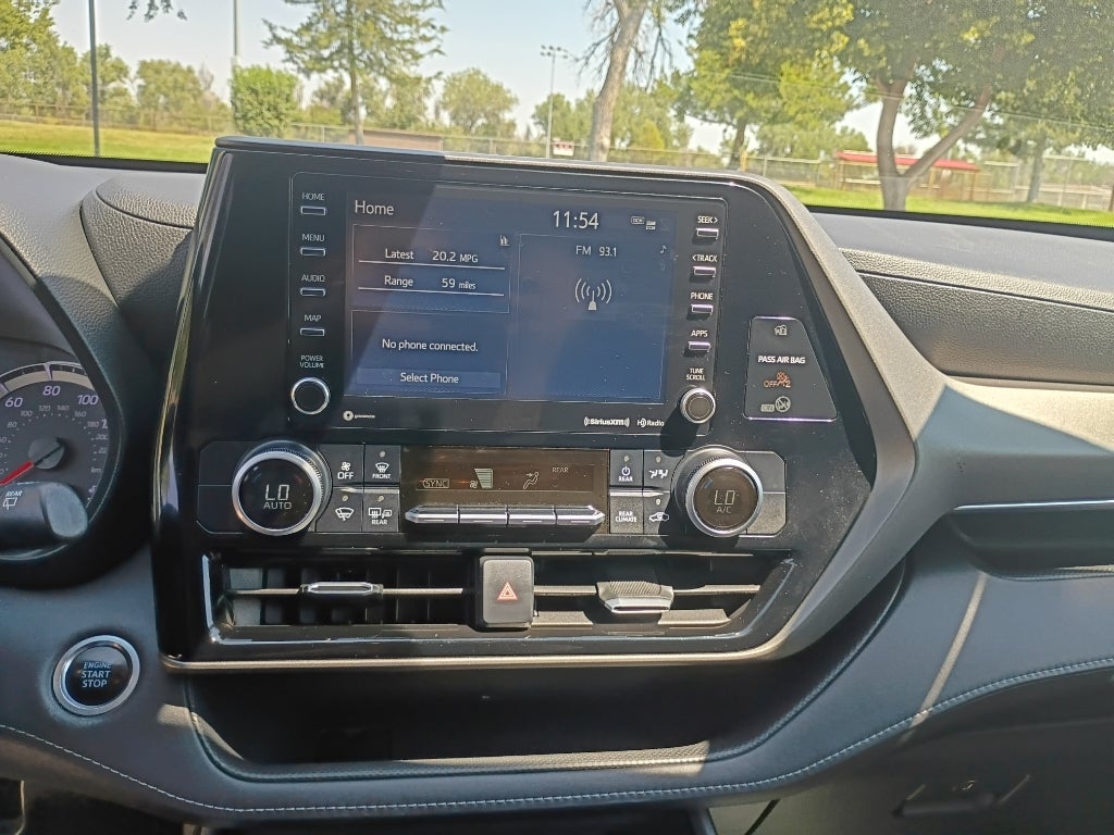 2020 Toyota Highlander LE