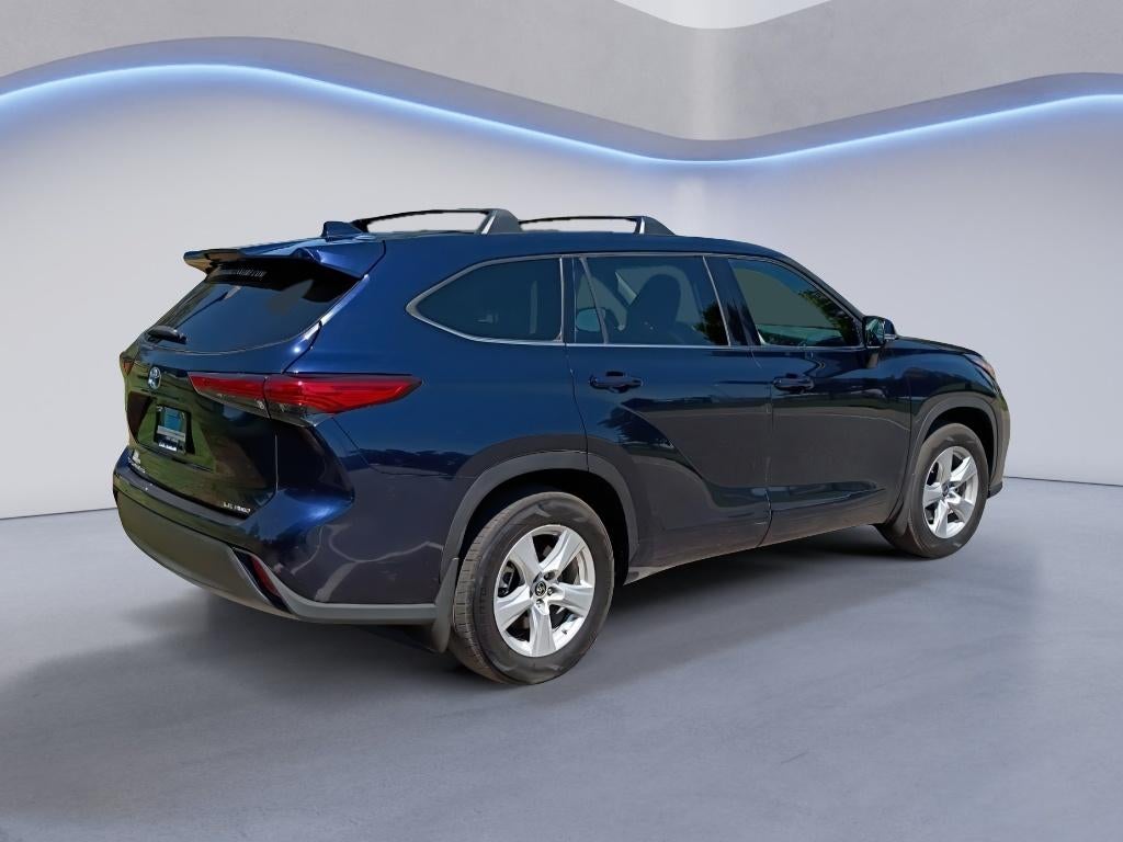 2020 Toyota Highlander LE