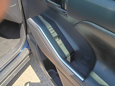 2020 Toyota Highlander LE