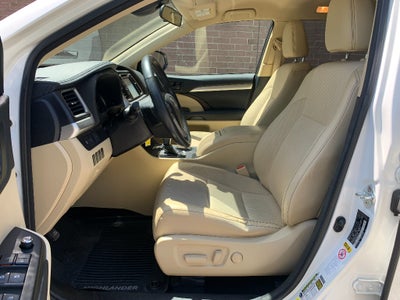 2017 Toyota Highlander LE Plus