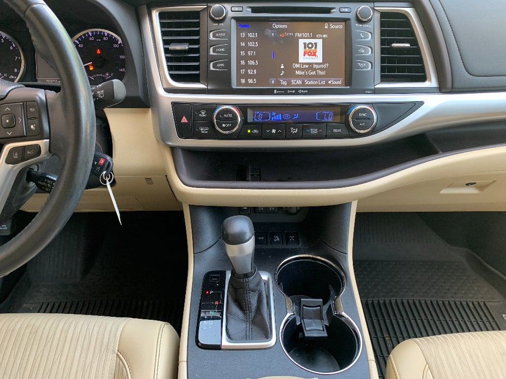 2017 Toyota Highlander LE Plus