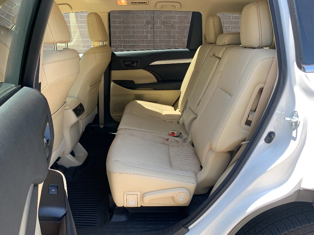 2017 Toyota Highlander LE Plus