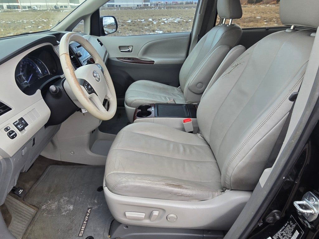 2014 Toyota Sienna XLE