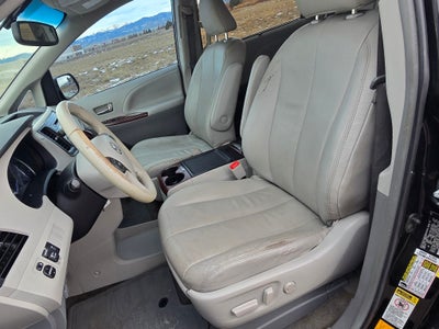 2014 Toyota Sienna XLE