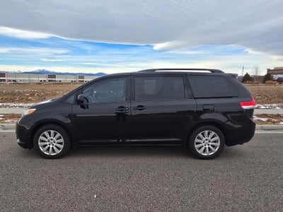 2014 Toyota Sienna XLE