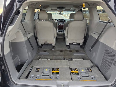 2014 Toyota Sienna XLE
