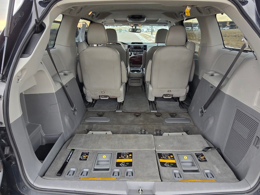 2014 Toyota Sienna XLE